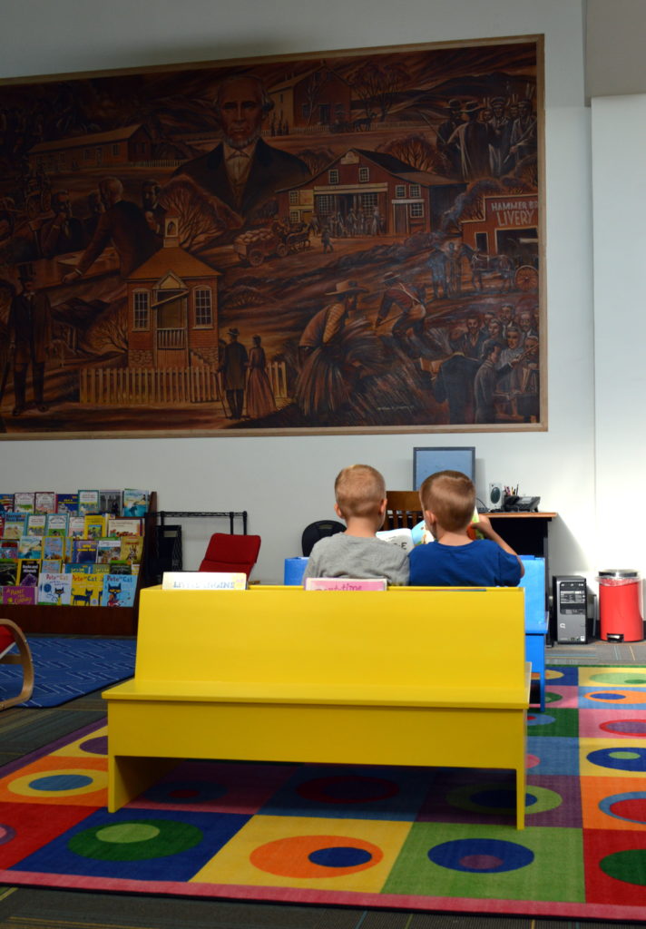 Children reading at the Literacy Center. Photo: Nicole Kunze